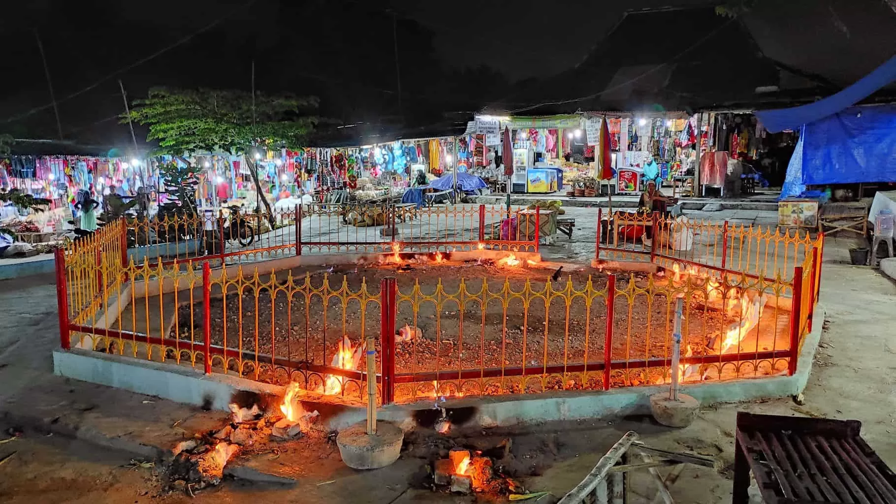 Api Tak Kunjung Padam in Pamekasan
